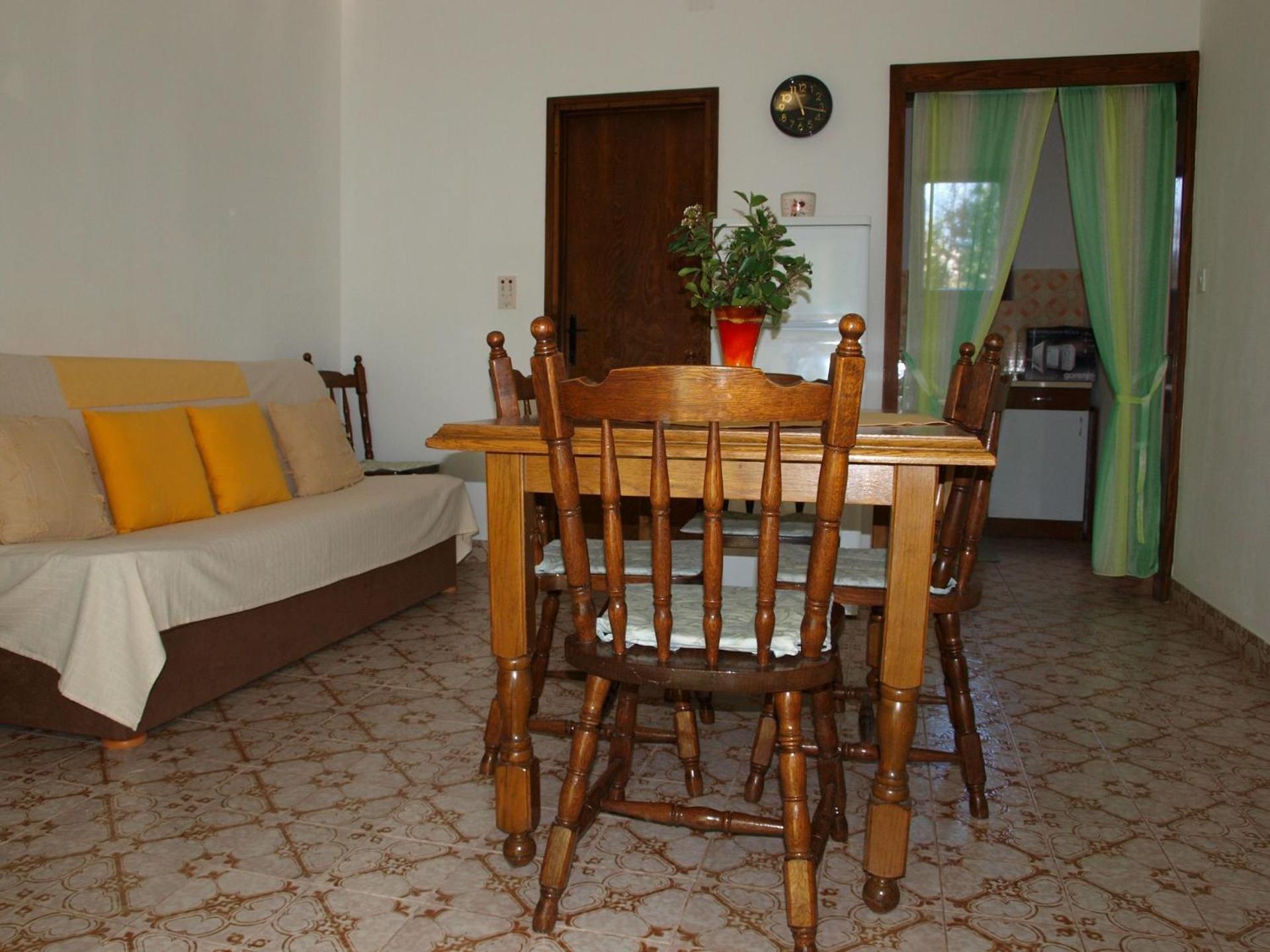 Apartments Mirja - 100M From The Beach & Parking โตรกีร์ ภายนอก รูปภาพ