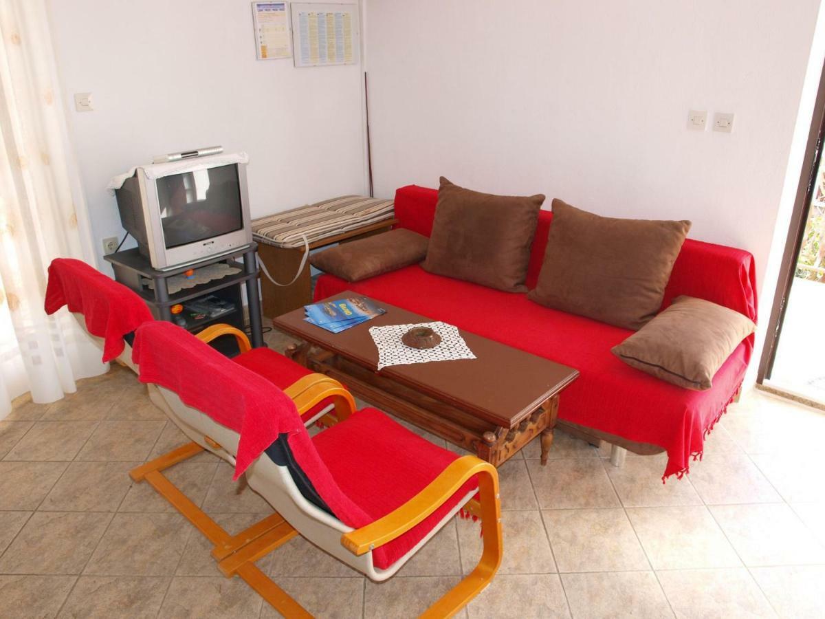 Apartments Mirja - 100M From The Beach & Parking โตรกีร์ ภายนอก รูปภาพ